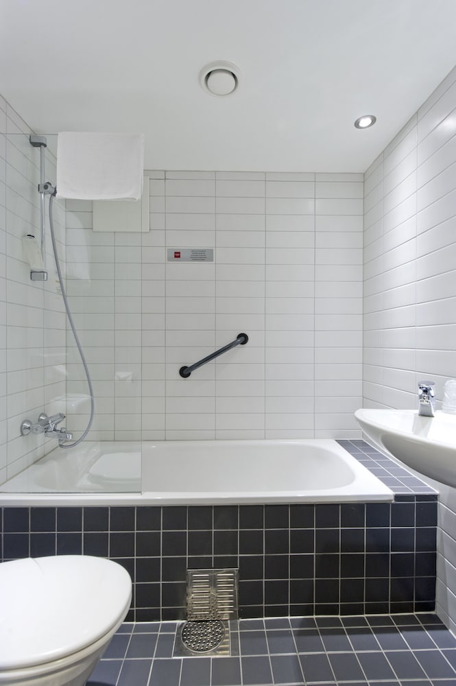 Фото Thon Hotel Orion