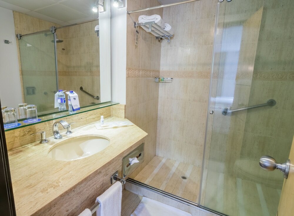 Фото Ghl Hotel Abadia Plaza