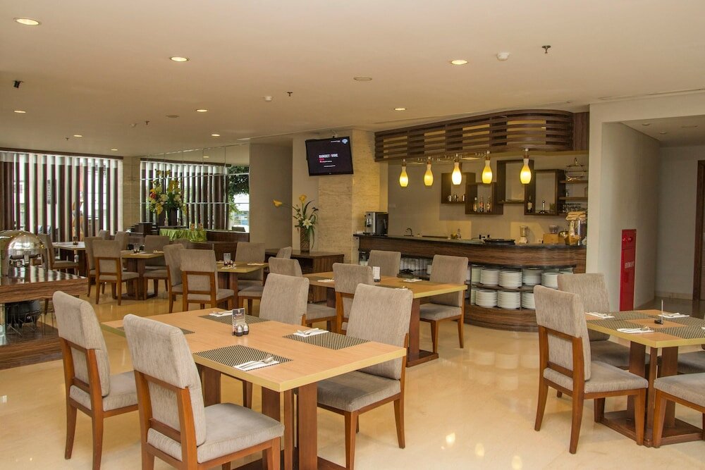 Фото Verona Palace Hotel Bandung