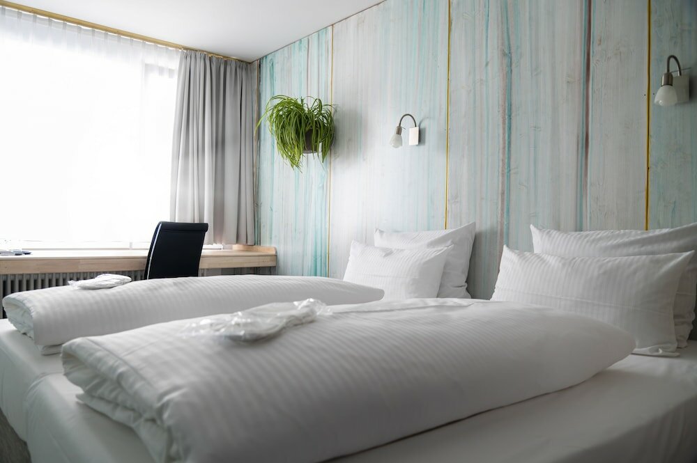 Фото Abalon Hotel Ideal