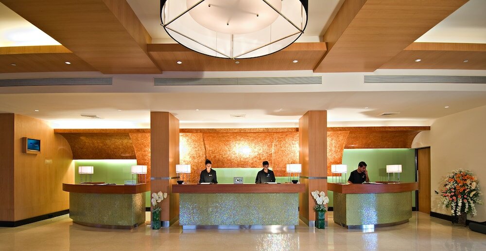 Фото Novotel Mumbai Juhu Beach Hotel