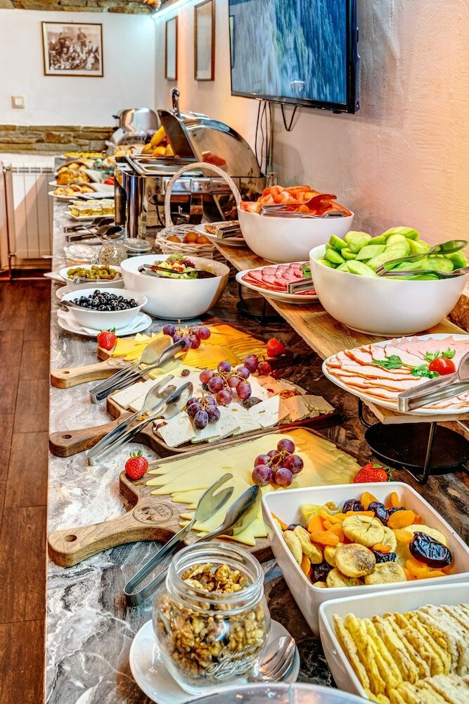 Фото Mountain Lake Hotel