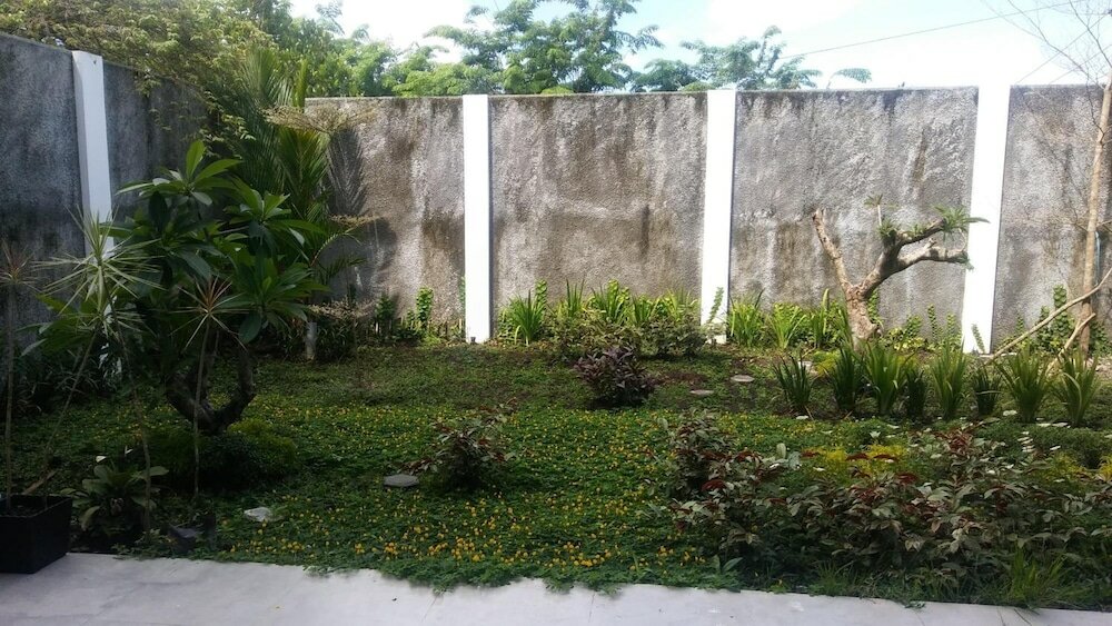 Фото Emerald Hotel