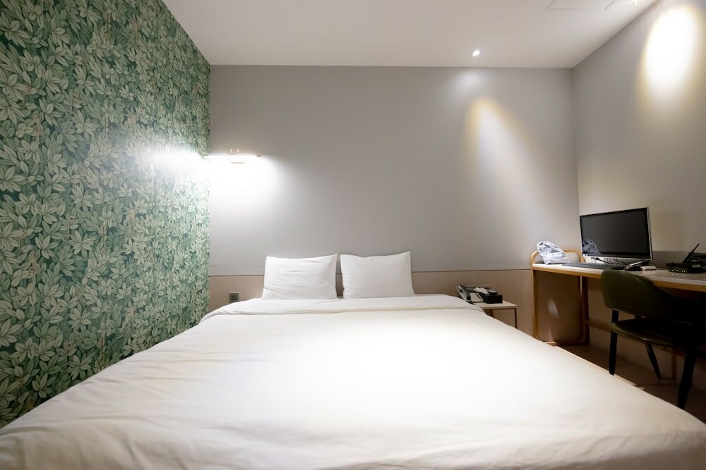 Фото Hound Hotel Seomyeon - Bumcheon