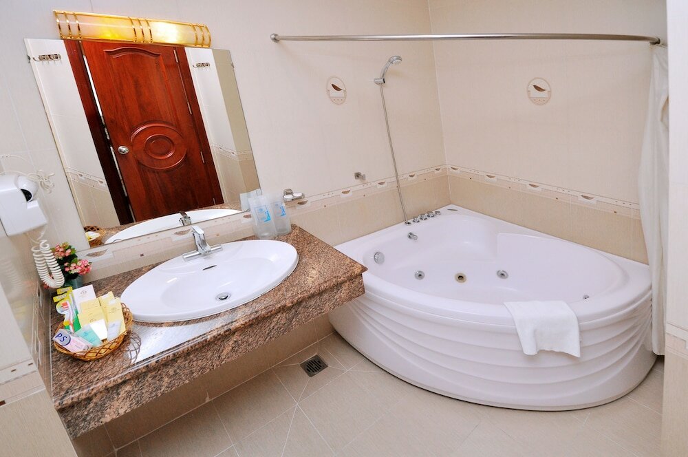 Фото Tan Hoang Long Hotel