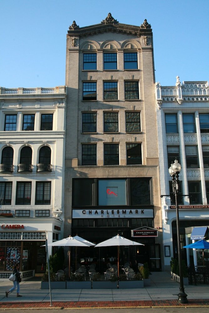 Фото отеля 2