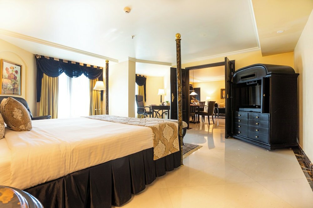 Фото The Orchid Hotel Mumbai Vile Parle