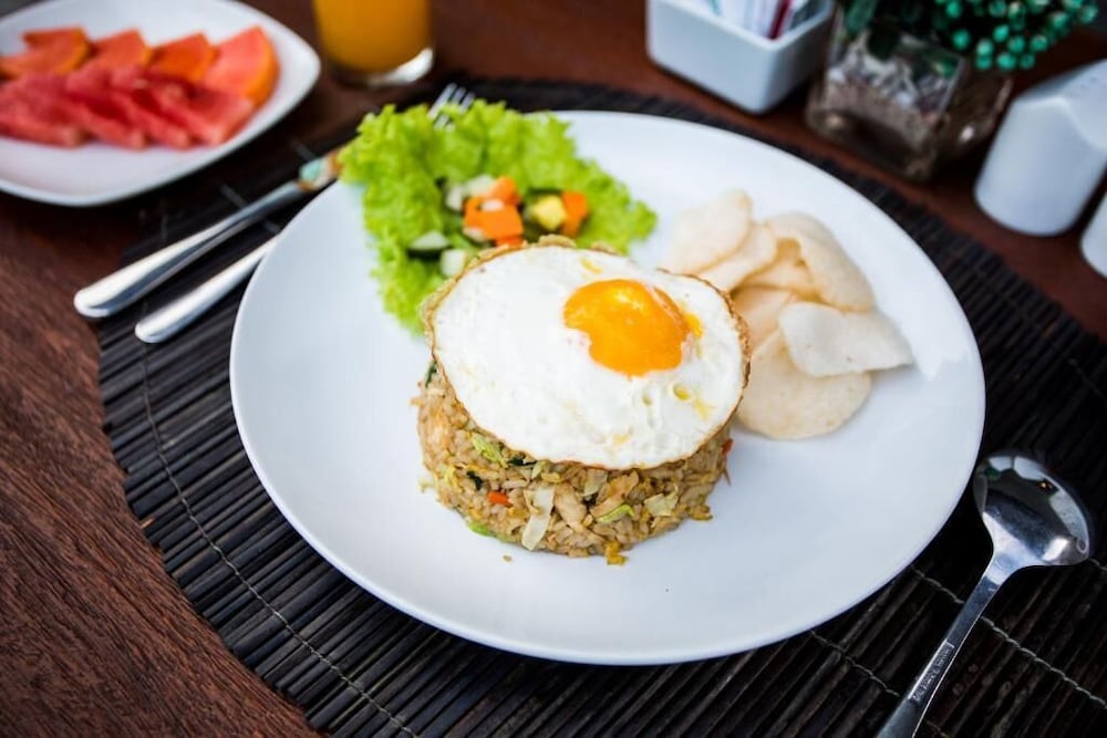 Фото Svarna Hotel Sanur