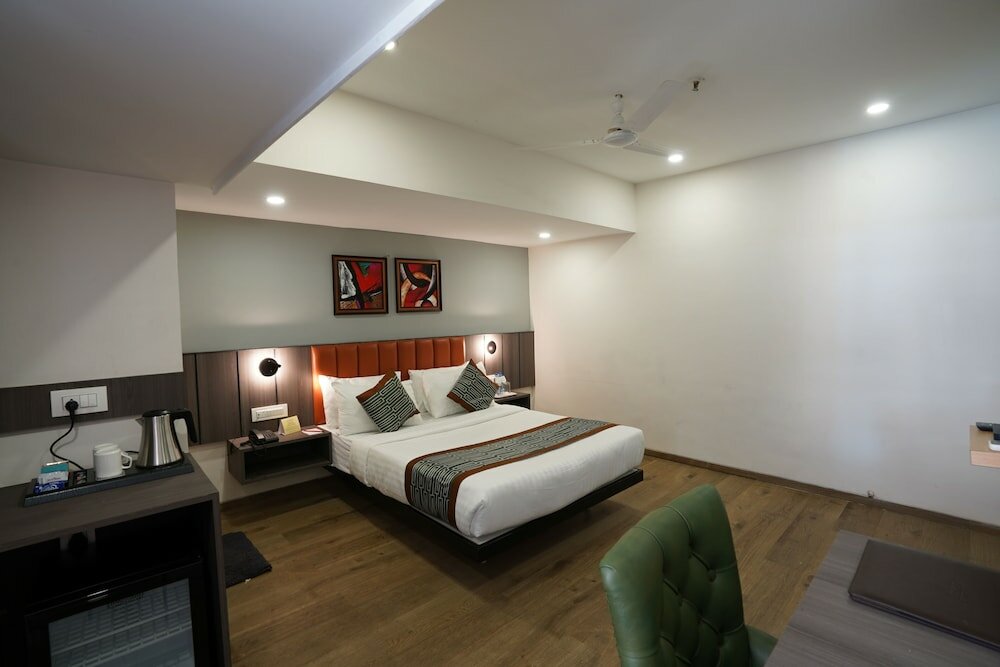 Фото отеля 2