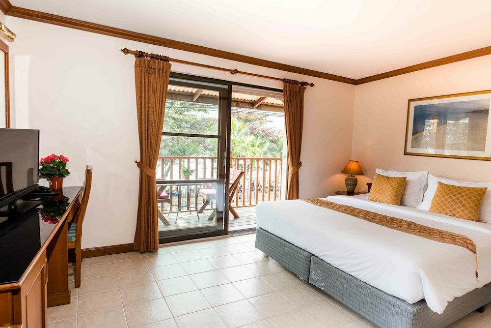 Фото Jomtien Boathouse