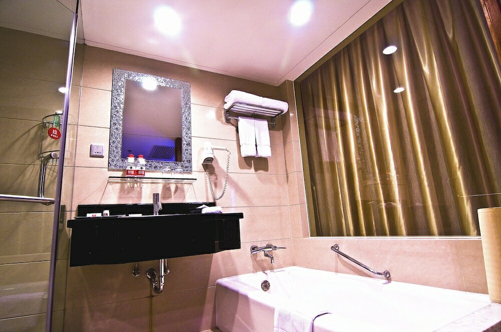 Фото Luxemon Hotel Shanghai Pudong