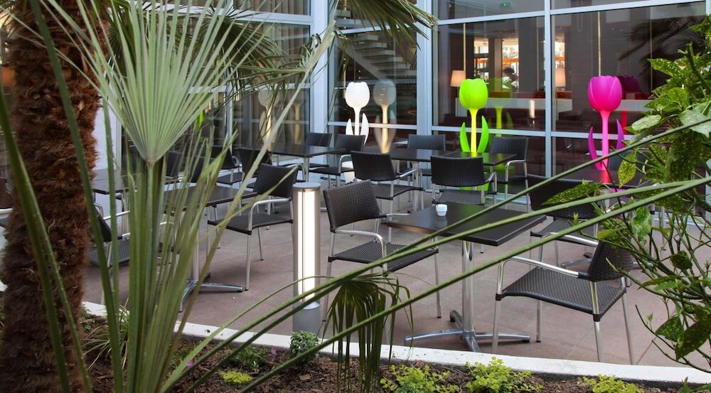 Фото Mediterranee Hotel