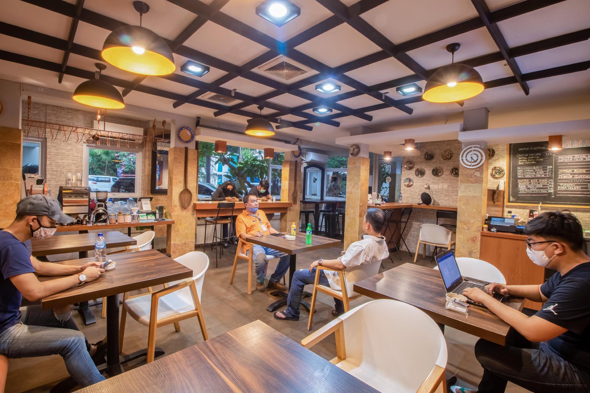 Фото De 80's Genteng Ijo