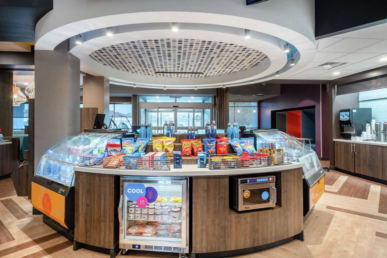 Фото Tru by Hilton Greenville