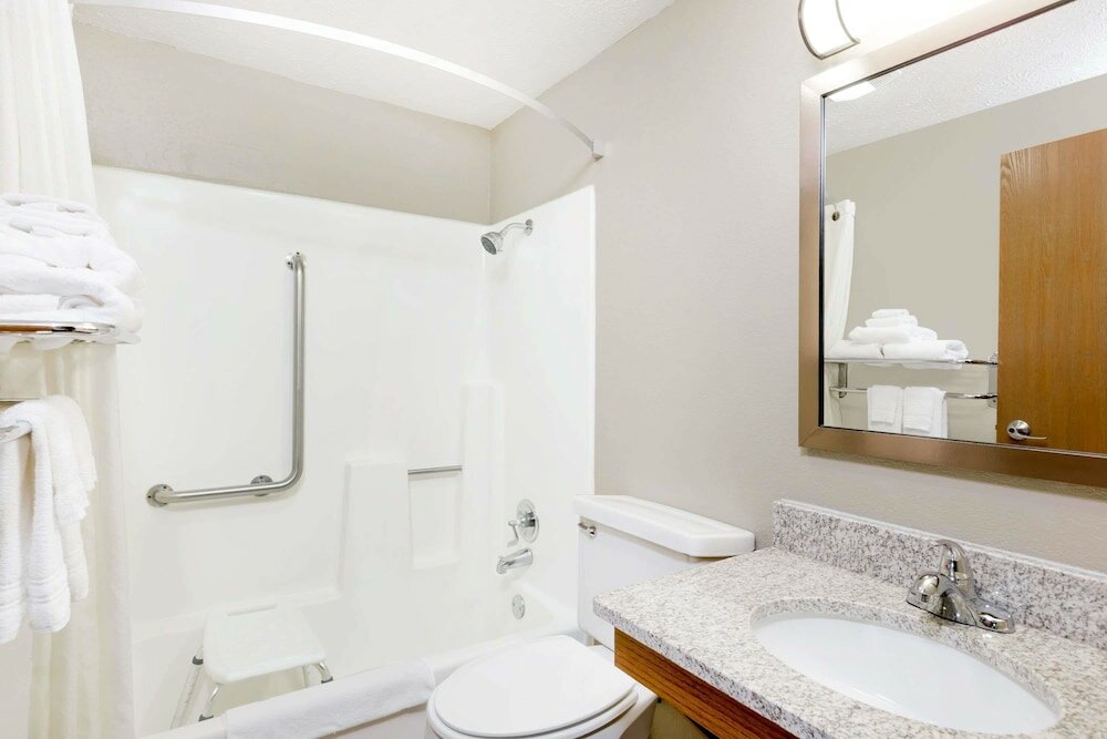 Фото Super 8 by Wyndham Kearney