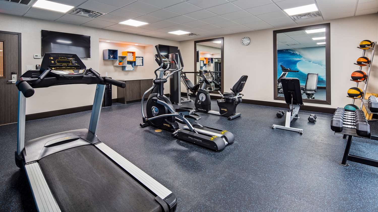 Фото Best Western Plus Pasadena Inn & Suites