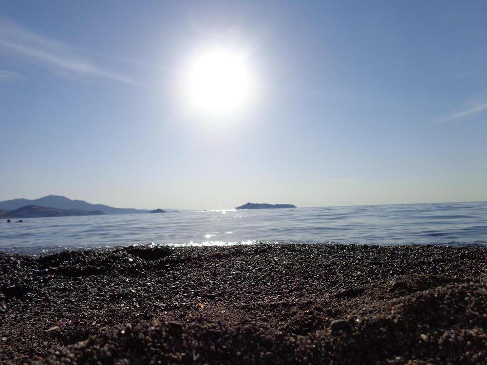 Фото Niki Studios Sea-Front