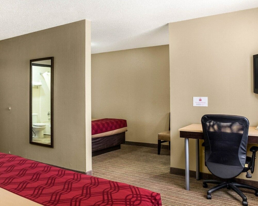 Фото Econo Lodge Grand Forks