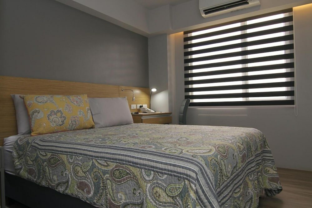 Фото Cebu Hotel Plus