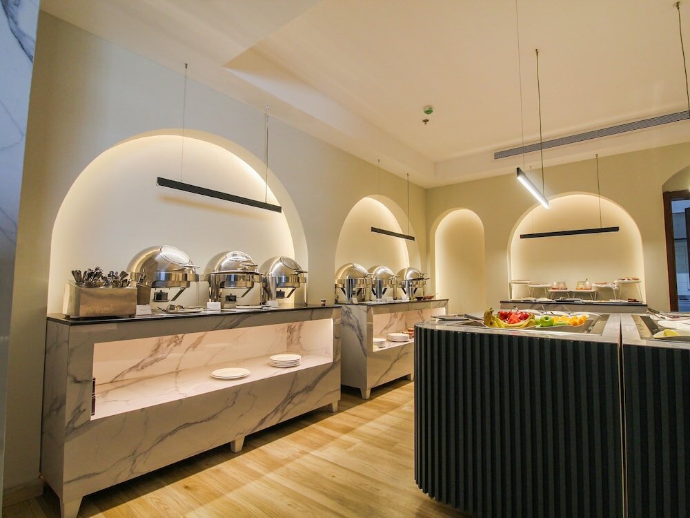 Фото Friesian Hotel