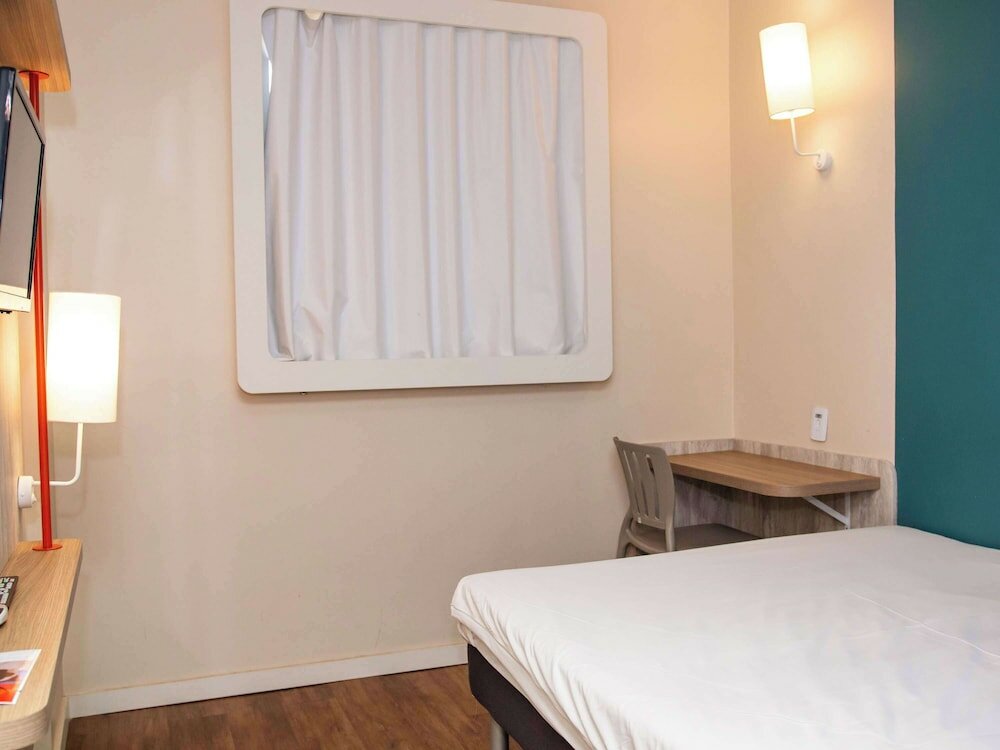 Фото Ibis Budget Itaperuna