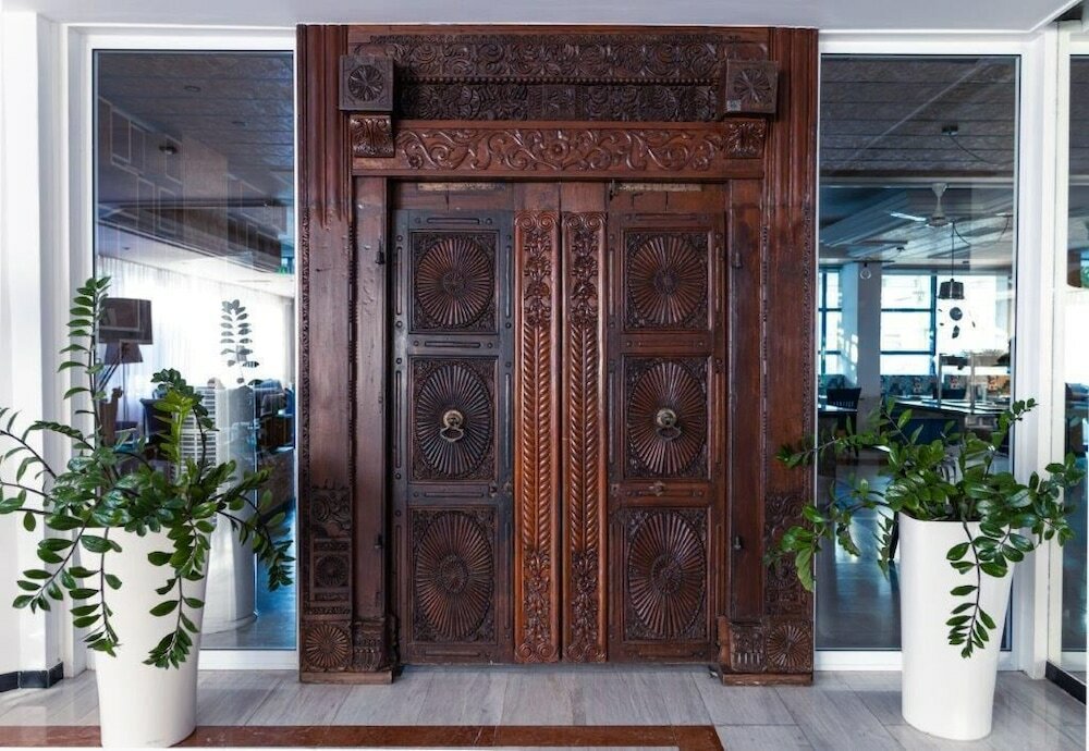 Фото Nereus Hotel