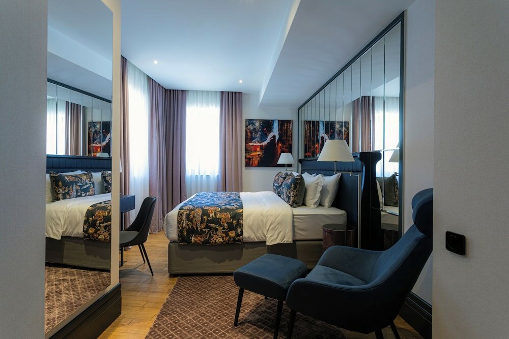 Фото Puris Moedani