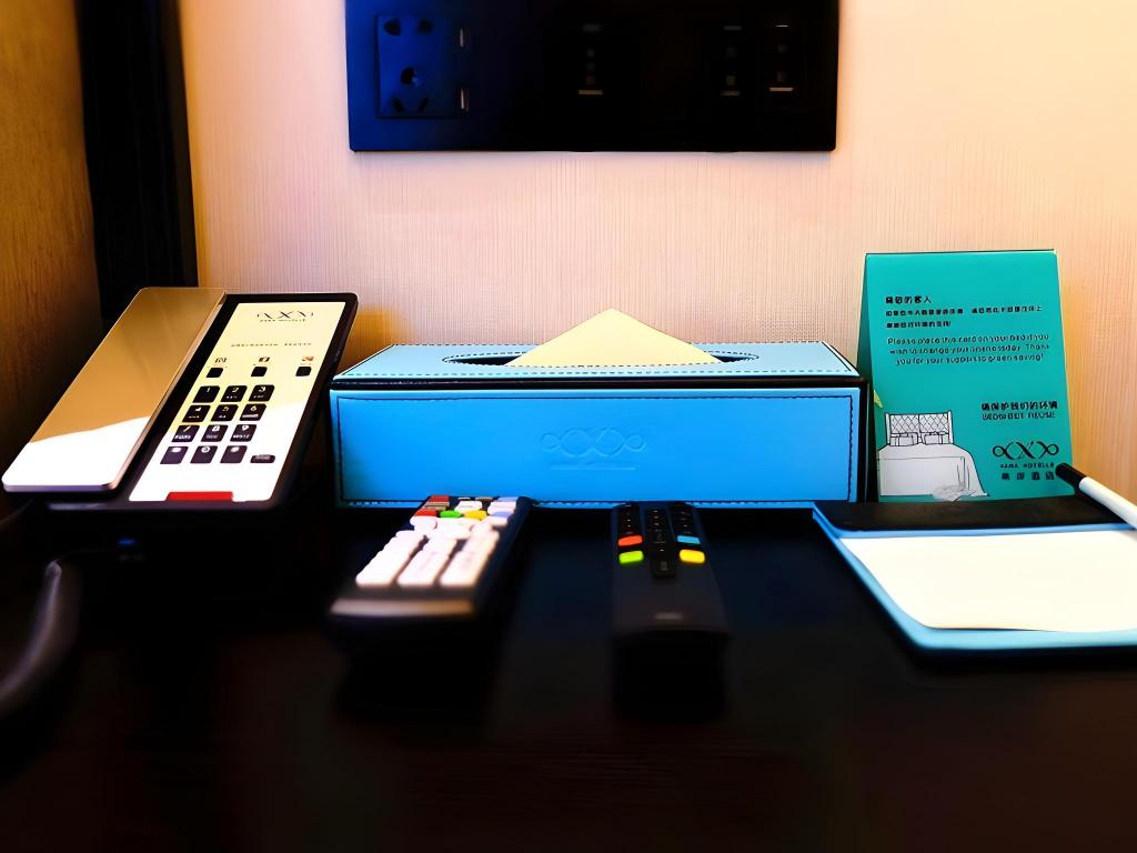 Фото Xana Hotelle Guangzhou South China Normal University Huajing Road Subway Station Branch