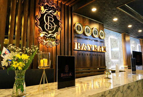 Гостиница Bayrak Grand Hotel в Мачке