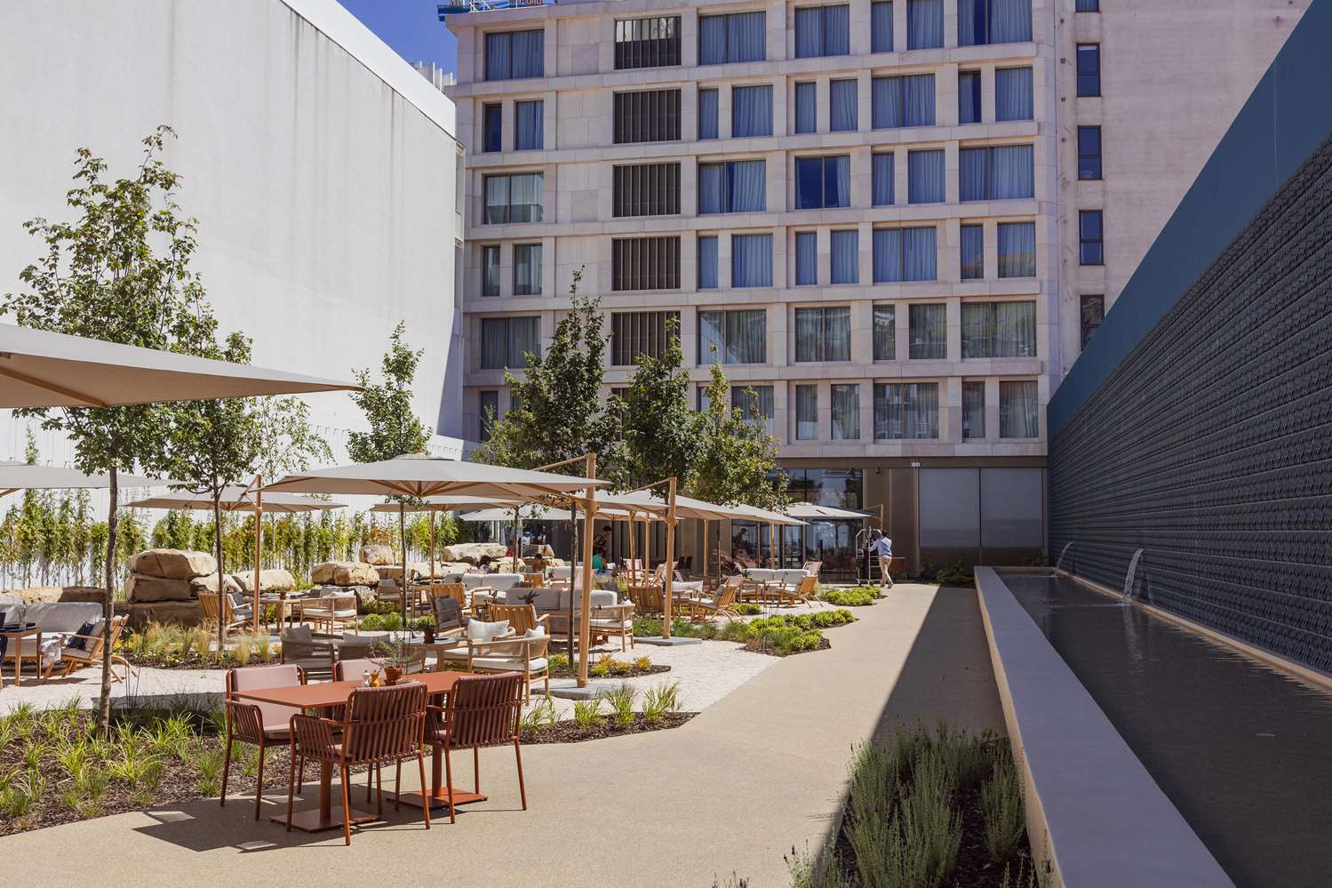 Фото 215700080016