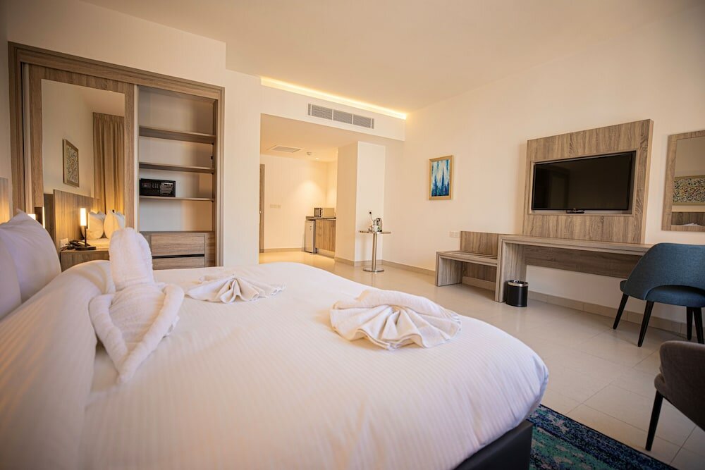 Фото Golden Tulip Amman