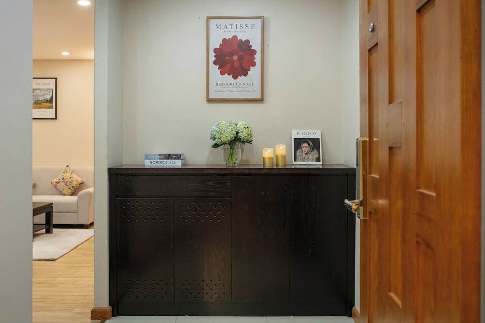 Фото Hb Serviced Apartment - 121b Quan Hoa