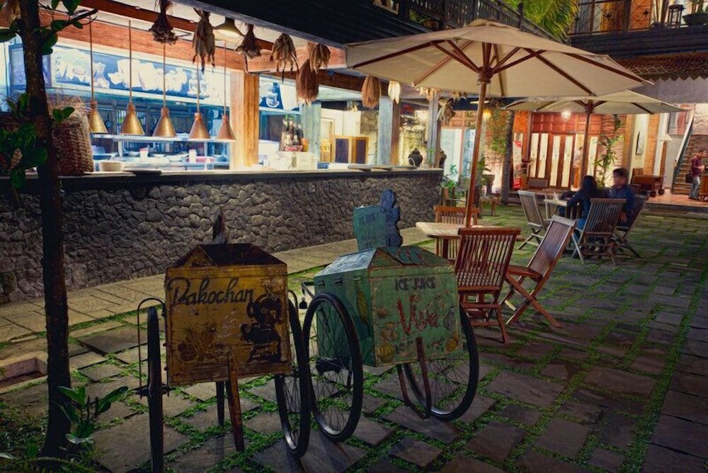 Фото отеля 2