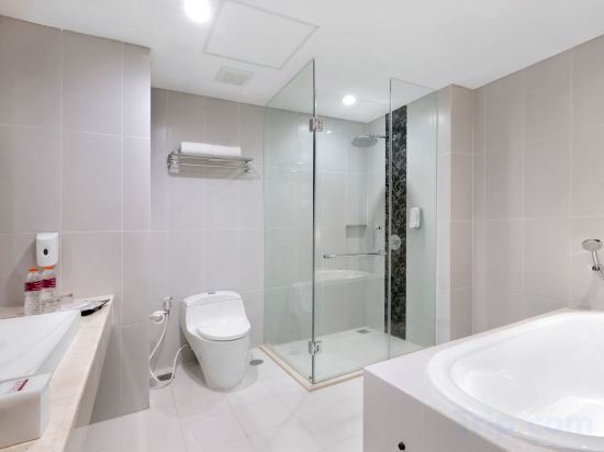 Фото Отель Favehotel Tuban