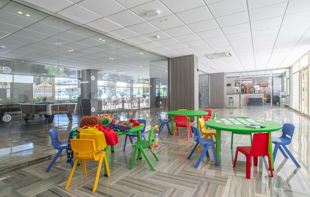 Фото Hotel Salou Sunset by Pierre & Vacances