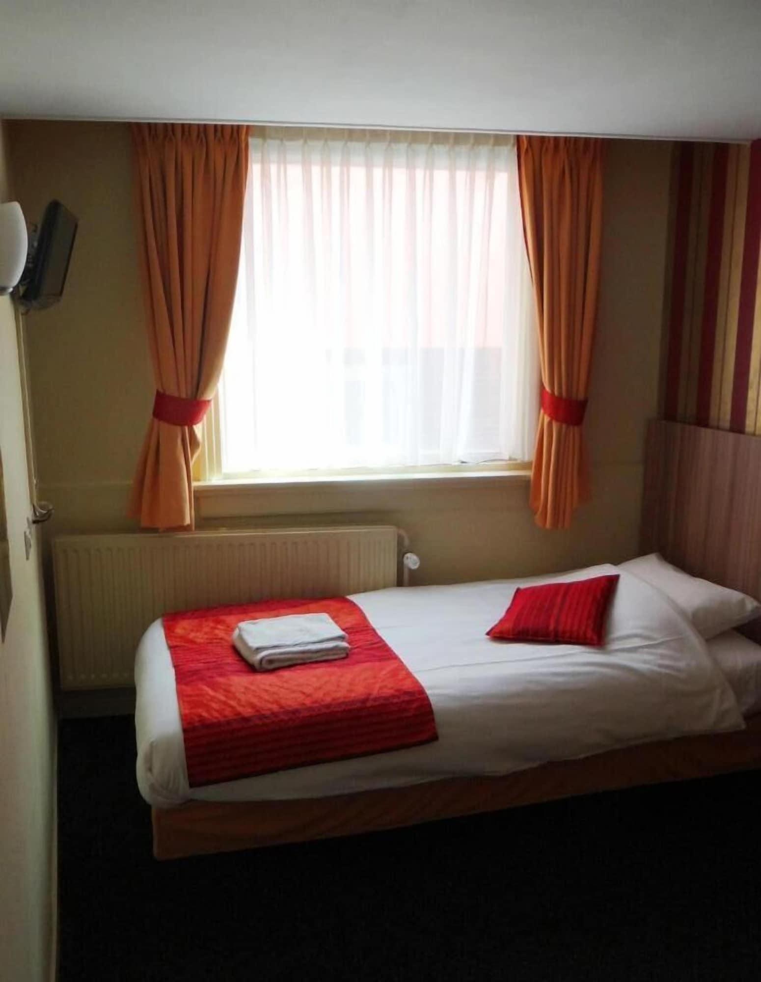 Фото Martini Hotel