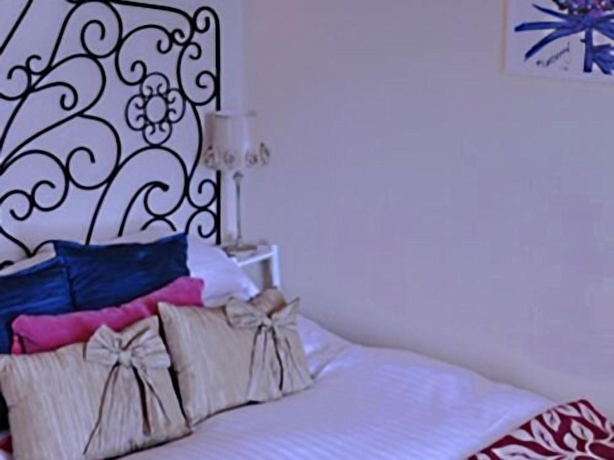 Фото The Linton Hotel