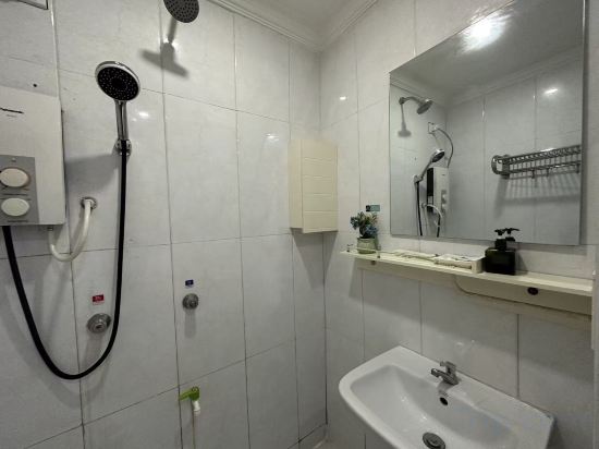 Фото City Central Inn