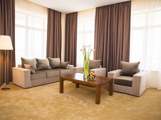 Фото Ani Plaza Hotel