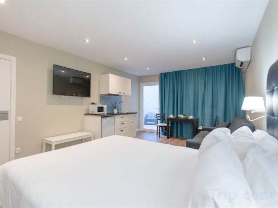 Фото Senator Barcelona Apartments