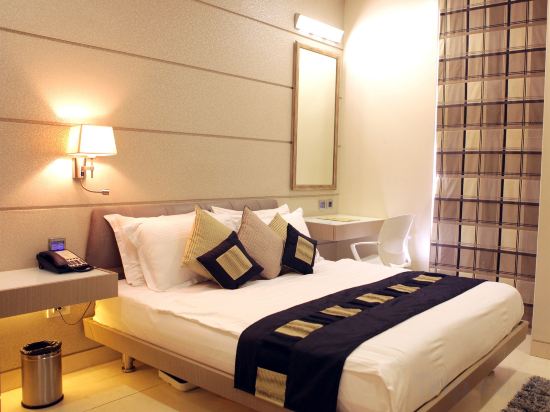Фото Hotel Residency Fort Mumbai