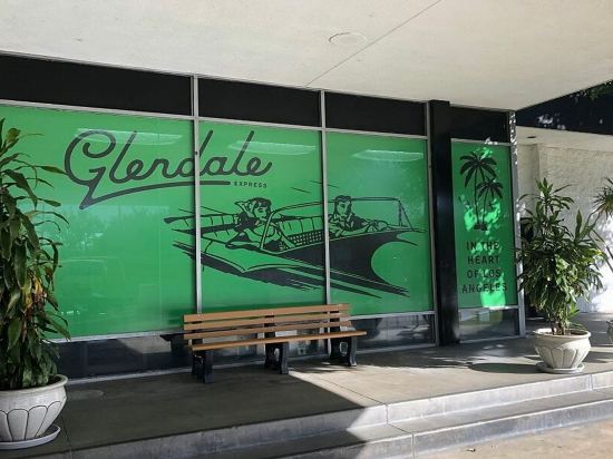 Фото Glendale Express Hotel