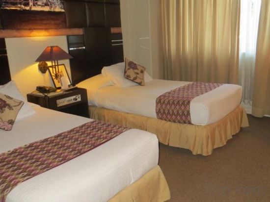 Фото The Bellavista Hotel