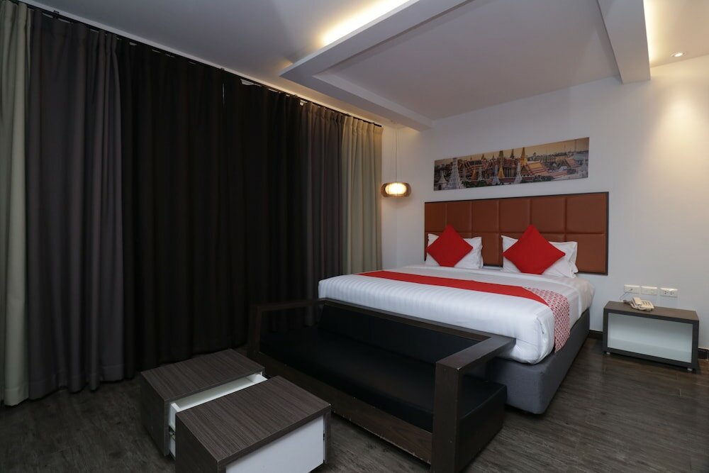 Фото Oyo 232 Patong City Hometel