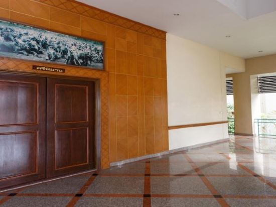 Фото Surin Majestic Hotel