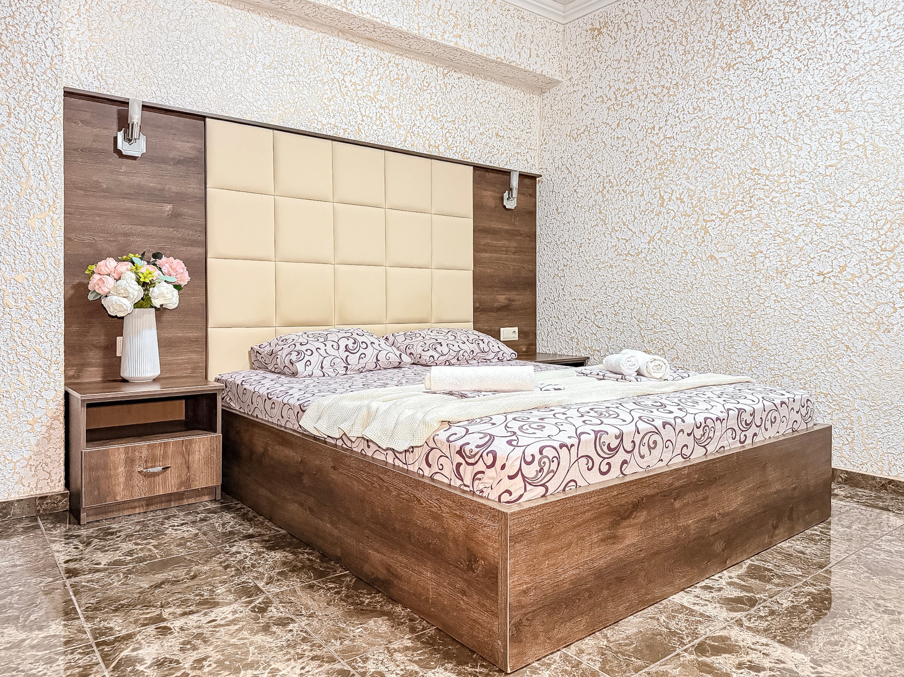 Фото Астери