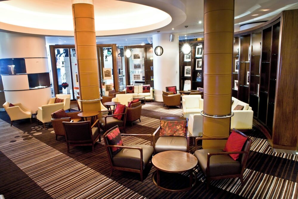 Фото Hard Days Night Hotel