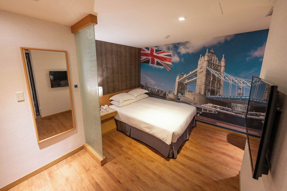 Фото отеля 2