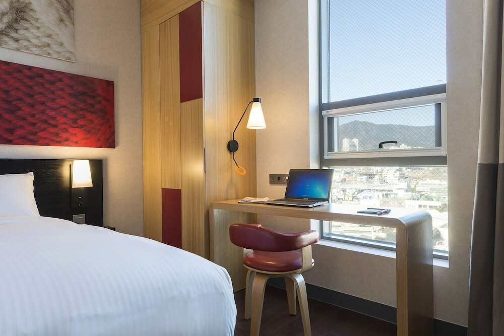 Фото Ibis Ambassador Busan City Centre