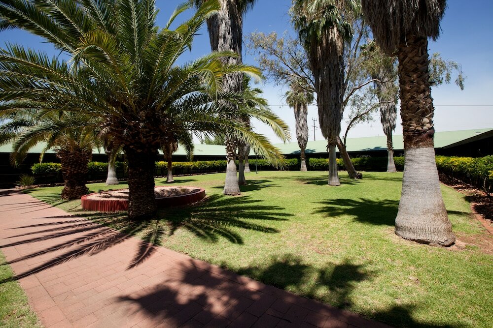 Фото Mercure Alice Springs Resort
